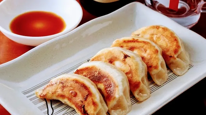 餃子酒場 秘密基地