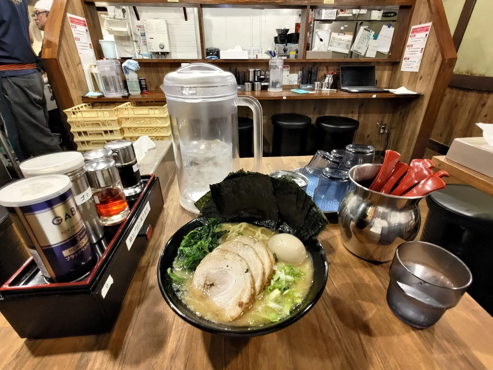 横浜家系ラーメン 三浦商店 新橋店