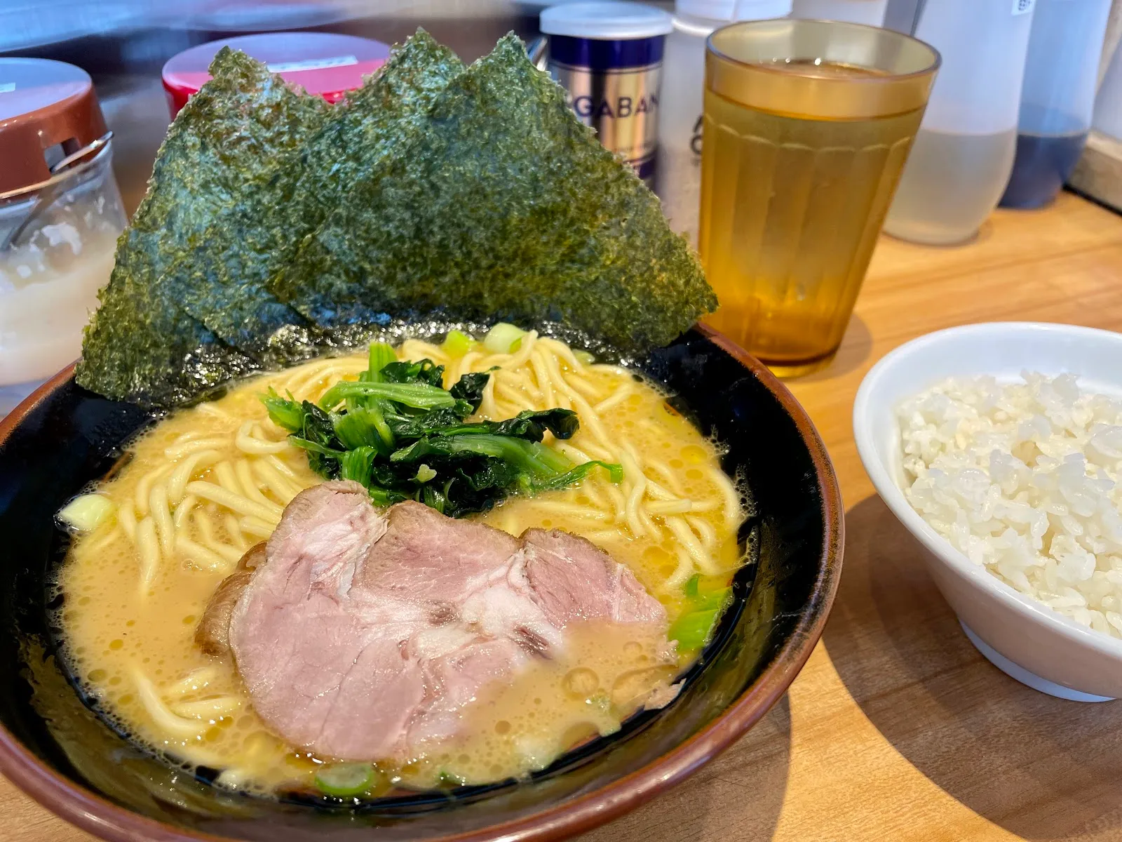 横浜家系ラーメン 中野家 東長崎店