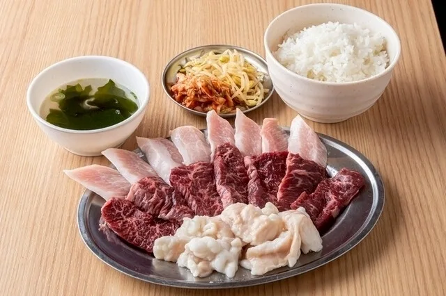 焼肉ホルモンまるよし精肉店都島店