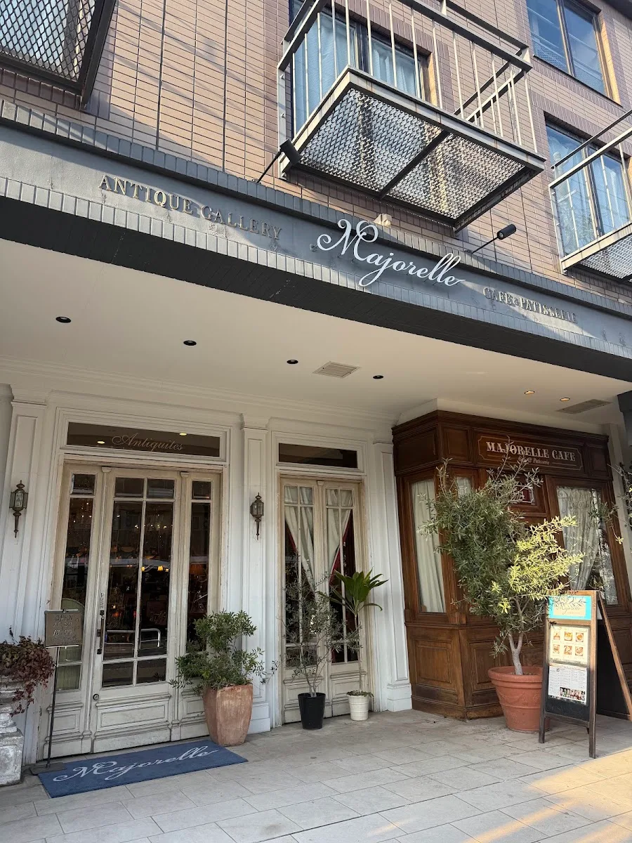 Antique & Café Majorelle