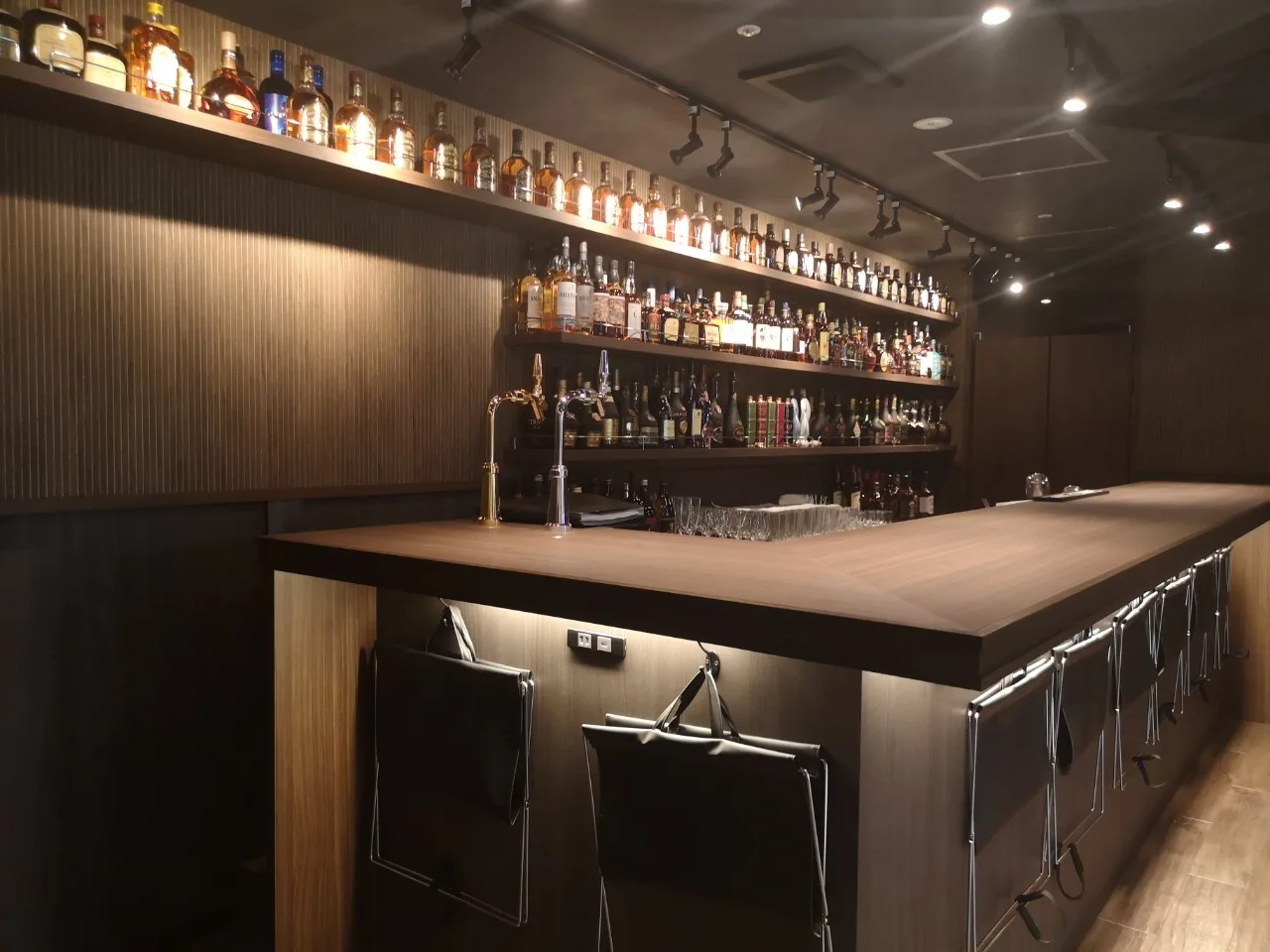 お酒の美術館 東武浅草駅地下コンコース店