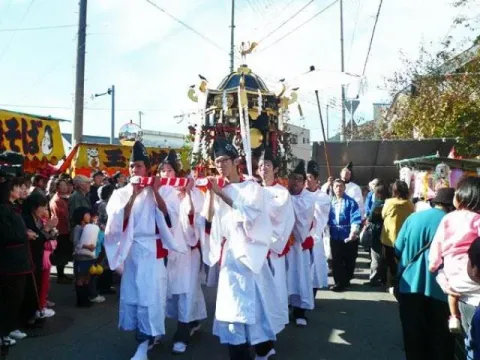 秋大祭の行列の参考写真