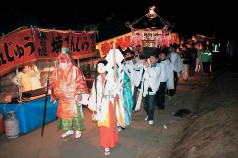 三嶋神社の夜祭り