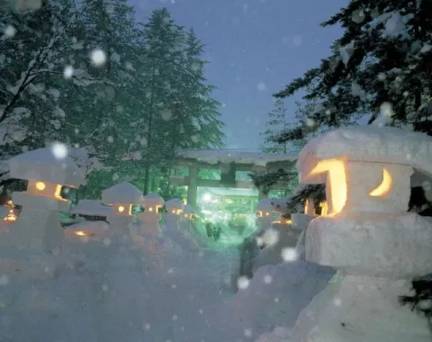 上杉雪灯篭まつりの公式掲載画像